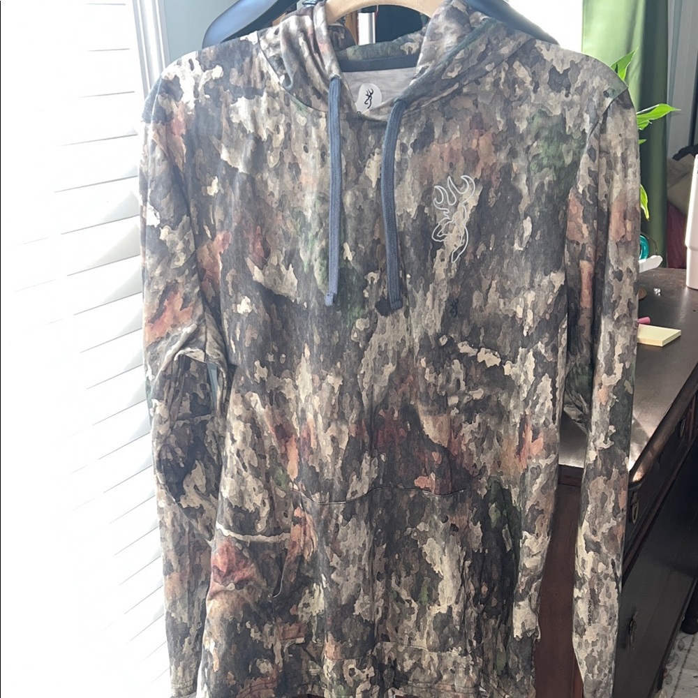Browning light weight Camo Pullover Hoodie with kangaroo pocket